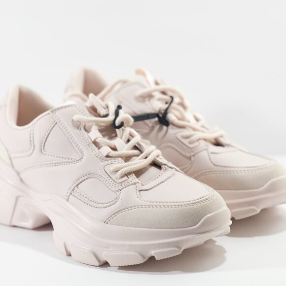 Zara Solid Color Sneakers - Picture 2 of 4